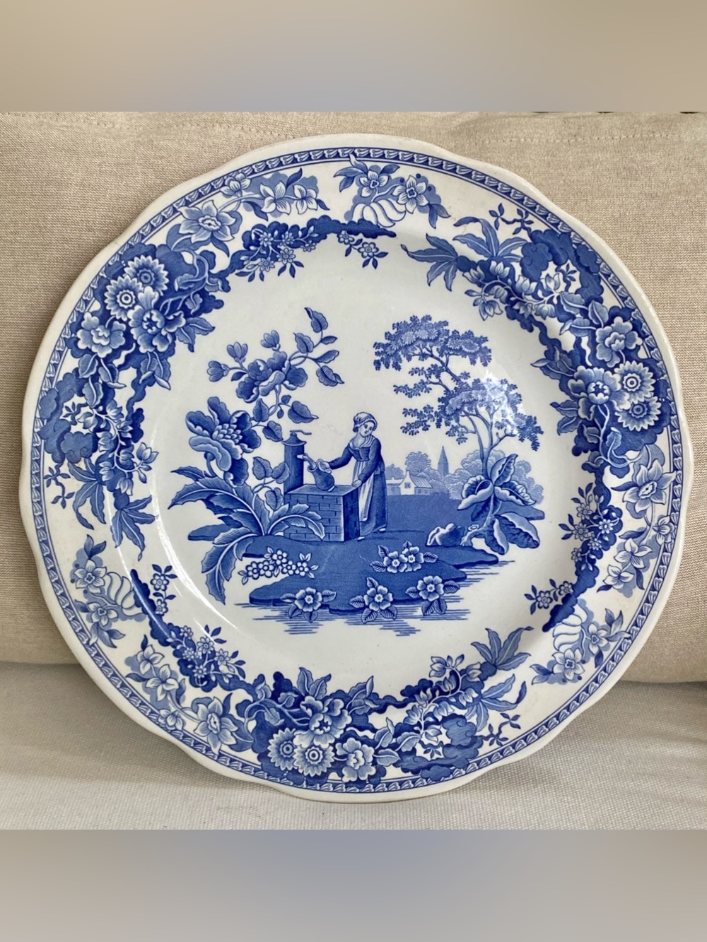 VTG Spode Blue Room Collection Girl At Well Blue White Dinner Plate England